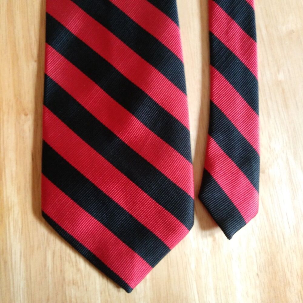 Wolfmark Black and Red stripe polyester tie